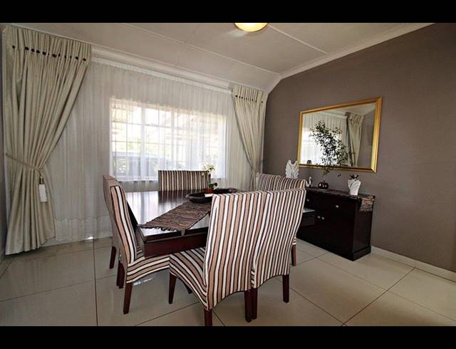 3 BEDROOM HOUSE FOR SALE IN CRESTON HILL
